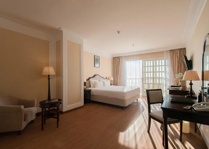 Sunrise Nha Trang Beach Hotel & Spa